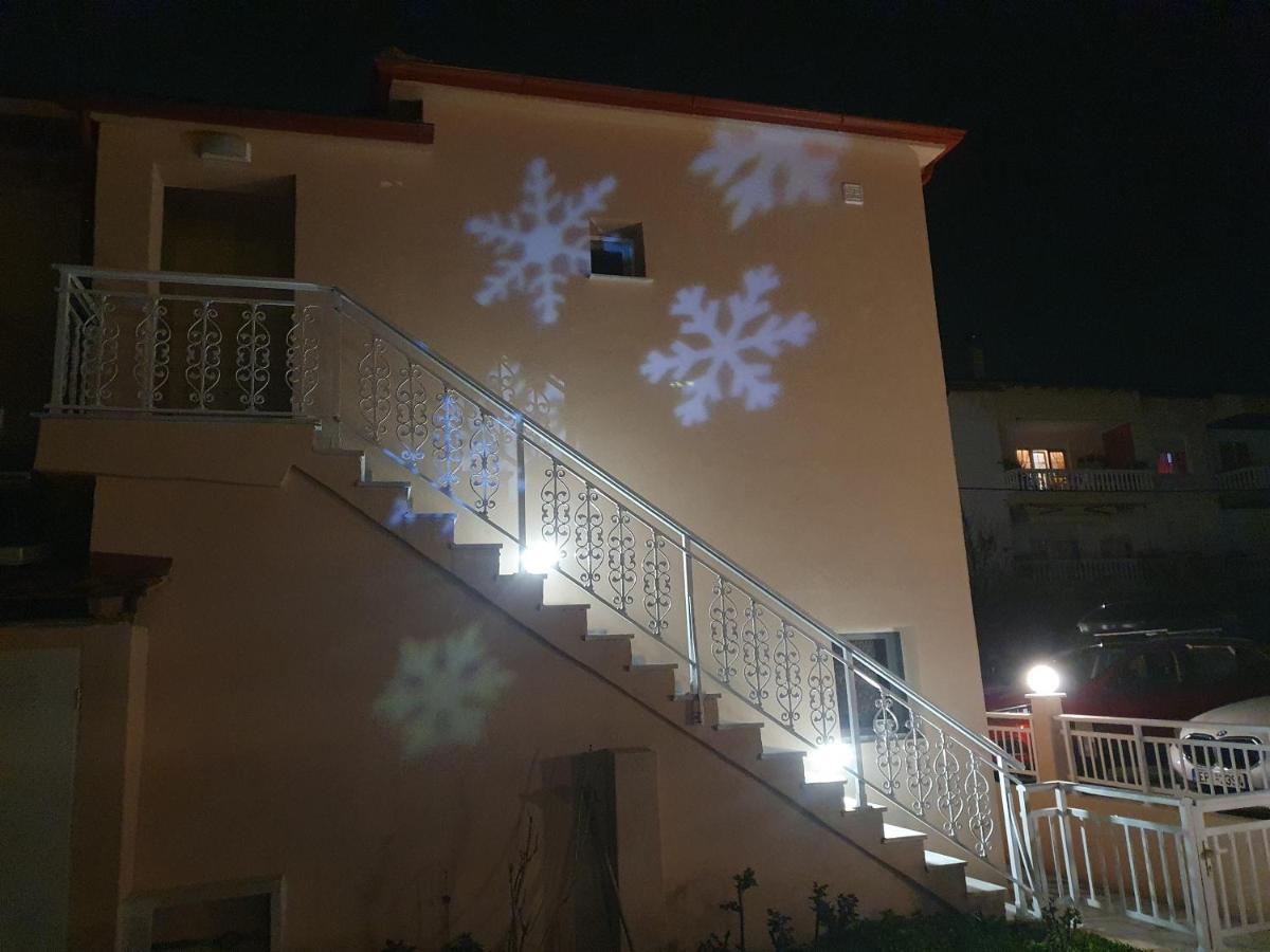 Апартаменты Casa Al Mare 2 Переа Экстерьер фото
